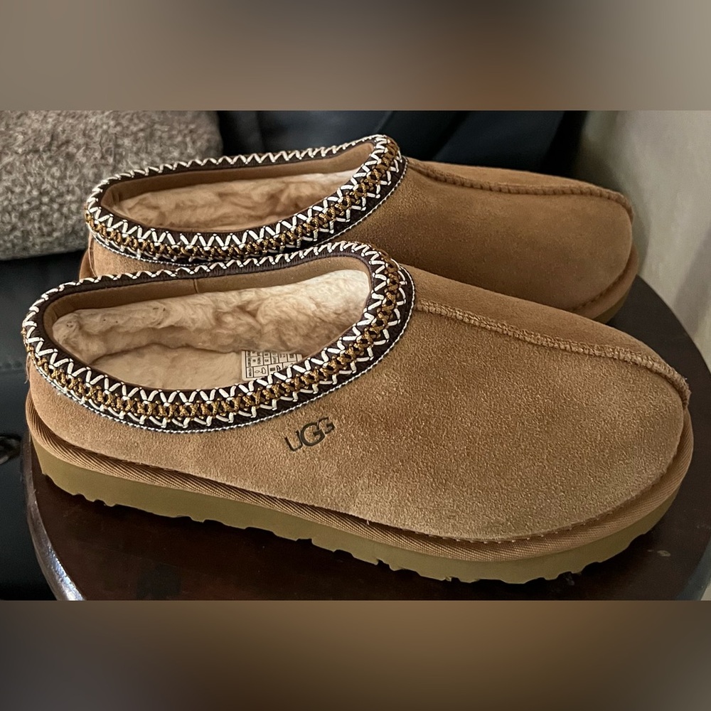 Ugg Tasman Chestnut Slip On Shearling Slipper Shoes Size 39 US 8 - Picture 5 of 7